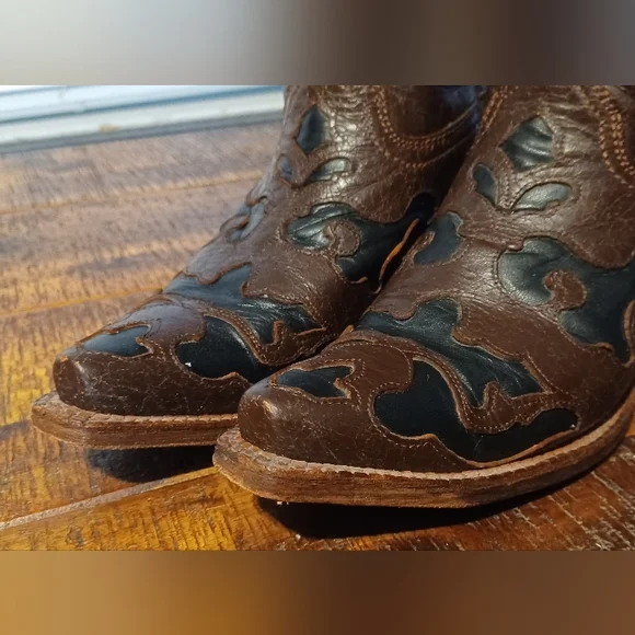 Corral Vintage Boots - Picture 7 of 10